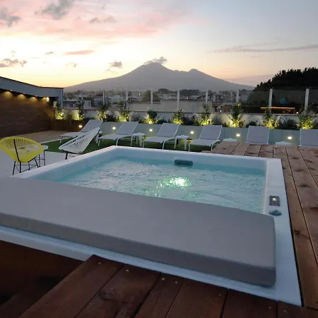 Apartment & Rooftop - Sky *