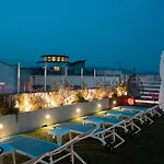 & Rooftop - Sky Апартаменти *