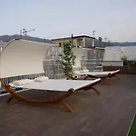 & Rooftop - Sky 아파트 *