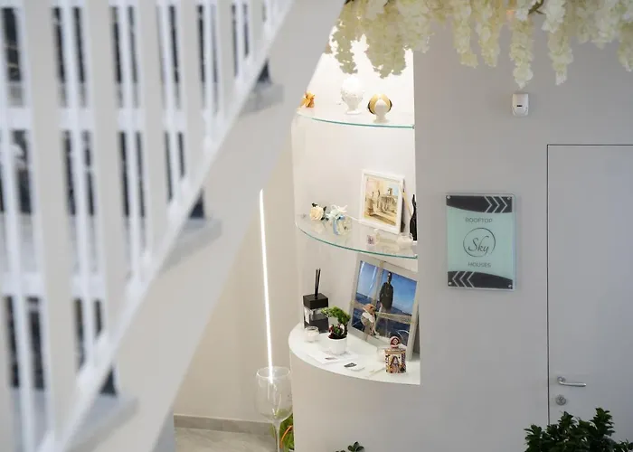 Apartment & Rooftop - Sky *